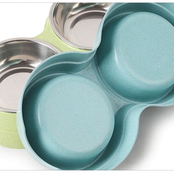 New 30 PCs dog / cat double stainless bowls with plastic stand bundles - Picture 4 of 13